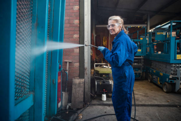 Professional Pressure Washing Services in Lake Ridge, VA